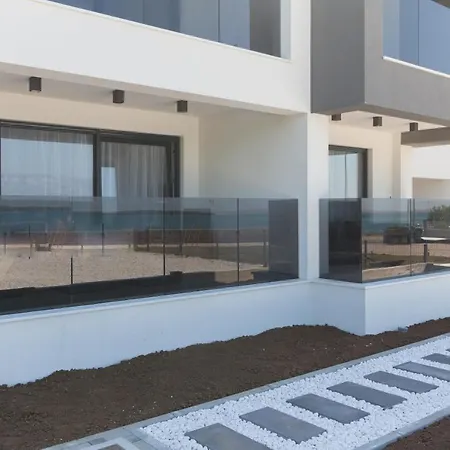 Lejlighed L&L Nin Seabreeze Apartments 1