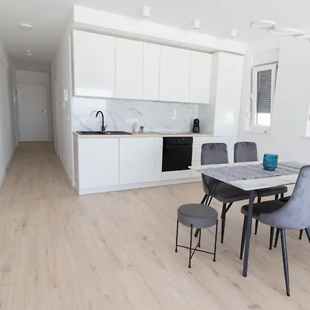 Apartment Luxury Beachfront Crystal Aenona - By Ta Leut Agency *