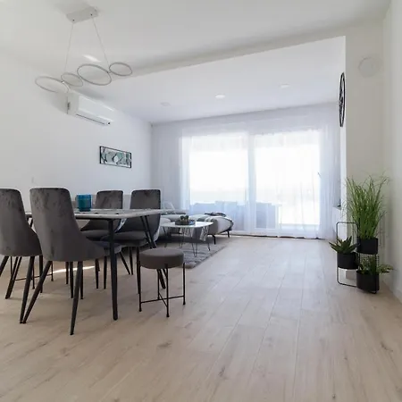 Luxury Beachfront Crystal Aenona - By Ta Leut Agency Apartment Nin