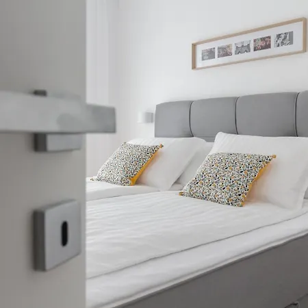 Luxury Beachfront Crystal Aenona - By Ta Leut Agency Apartment Nin