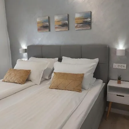 Apartment Luxury Beachfront Crystal Aenona - By Ta Leut Agency