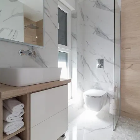 Luxury Beachfront Crystal Aenona - By Ta Leut Agency Daire Nin