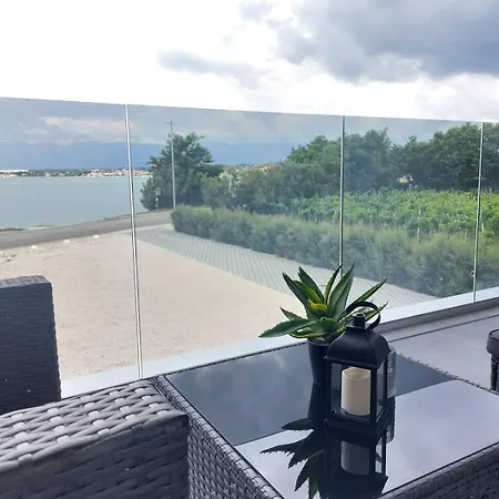 Daire Luxury Beachfront Crystal Aenona - By Ta Leut Agency Nin
